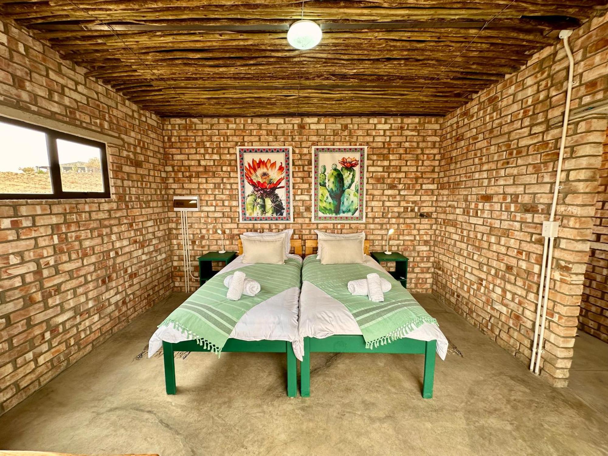 Daureb Isib Campsite And B&B Uis Zewnętrze zdjęcie
